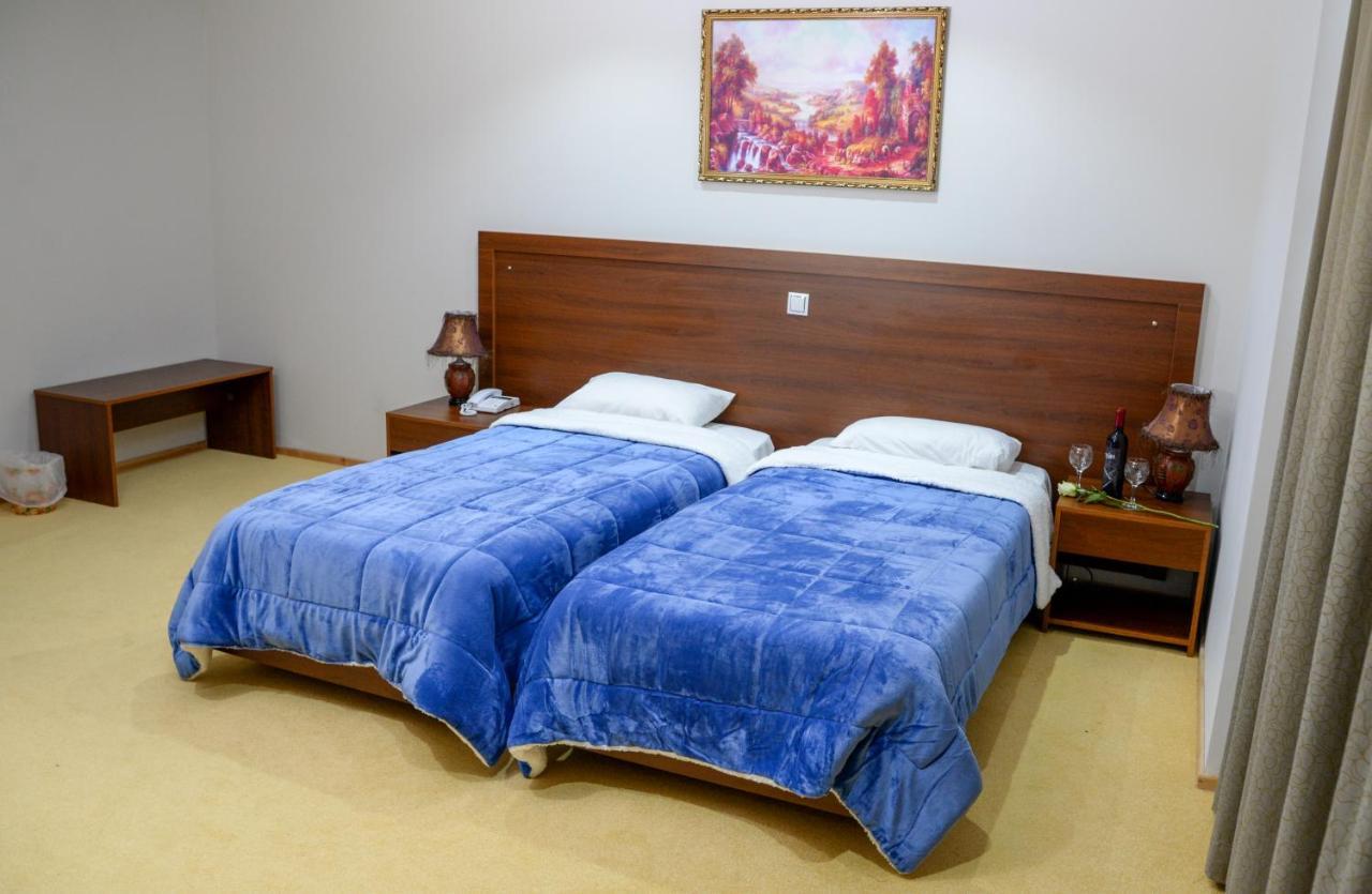 อาร์ตา พาเลซ โฮเต็ล Hotel ภายนอก รูปภาพ