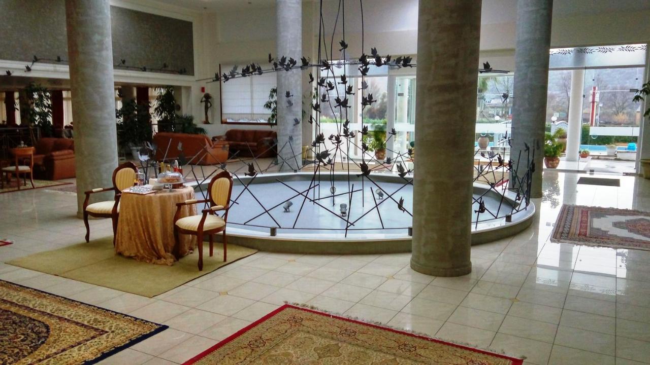 อาร์ตา พาเลซ โฮเต็ล Hotel ภายนอก รูปภาพ