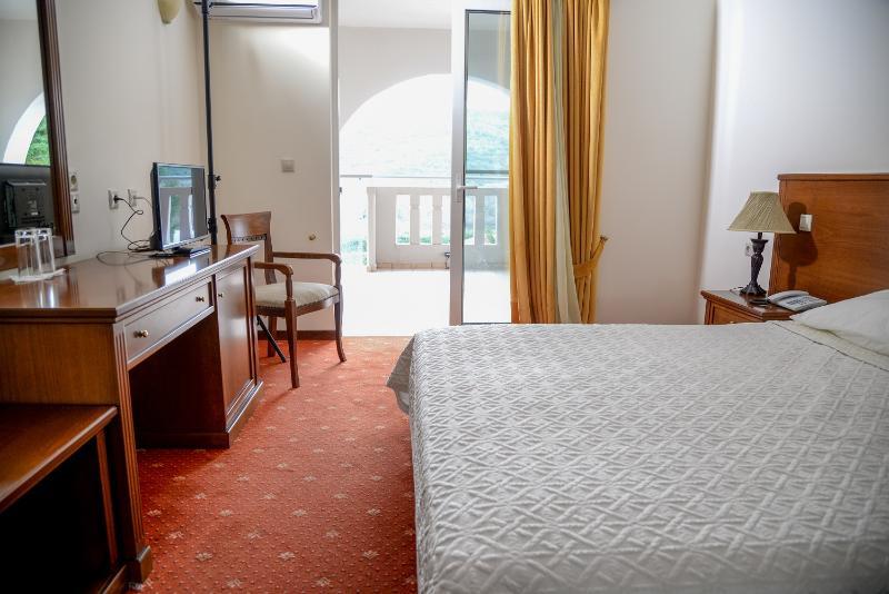 อาร์ตา พาเลซ โฮเต็ล Hotel ภายนอก รูปภาพ